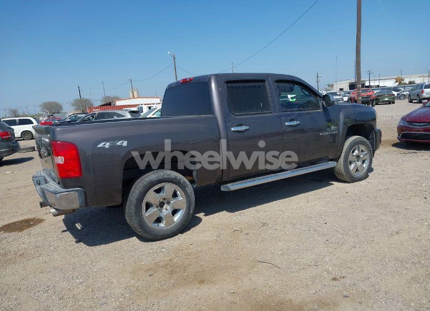 Photo 4 of 2010 Chevrolet Silverado 1500 LT (VIN 3GCRKSE3XAG152283)