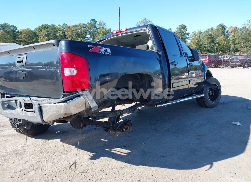 Photo 4 of 2010 Chevrolet Silverado 1500 LT (VIN 3GCRKSE3XAG179256)