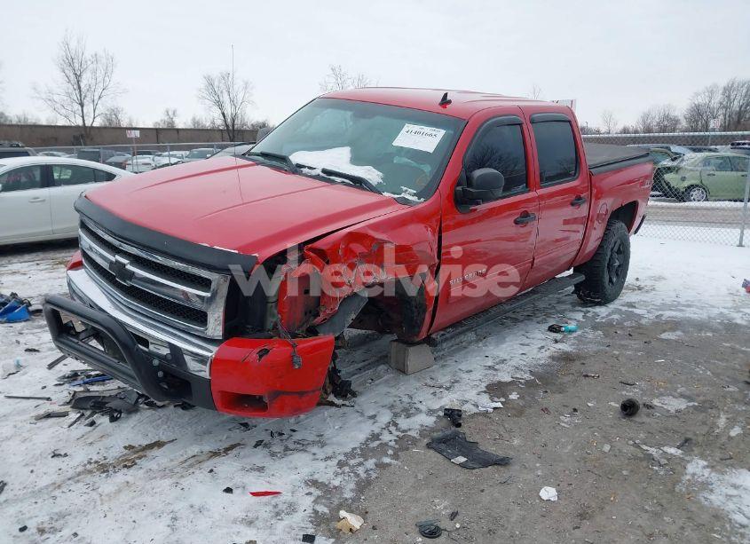 Photo 2 of 2010 Chevrolet Silverado 1500 LT (VIN 3GCRKSE3XAG234398)