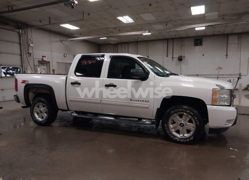 Photo 13 of 2010 Chevrolet Silverado 1500 LT (VIN 3GCRKSE3XAG247894)