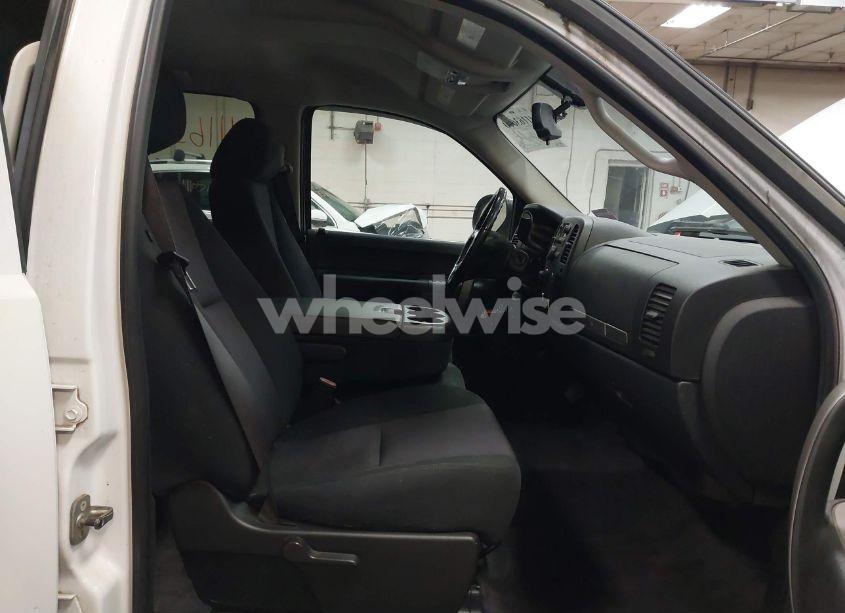 Photo 5 of 2010 Chevrolet Silverado 1500 LT (VIN 3GCRKSE3XAG247894)