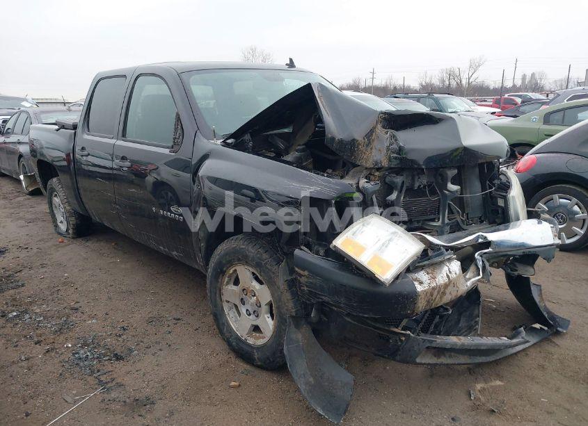 2010 Chevrolet Silverado 1500 LT (VIN 3GCRKSE3XAG290499) main photo