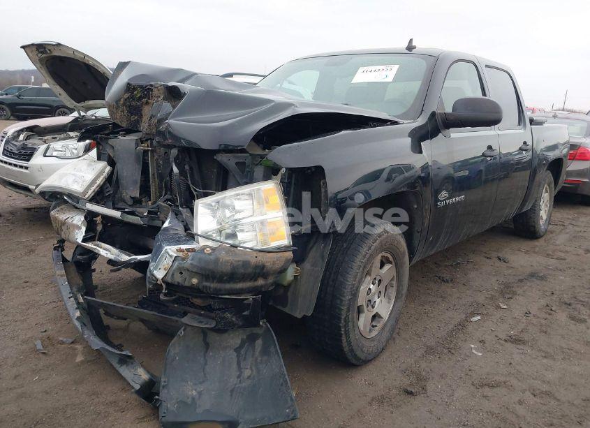 Photo 2 of 2010 Chevrolet Silverado 1500 LT (VIN 3GCRKSE3XAG290499)