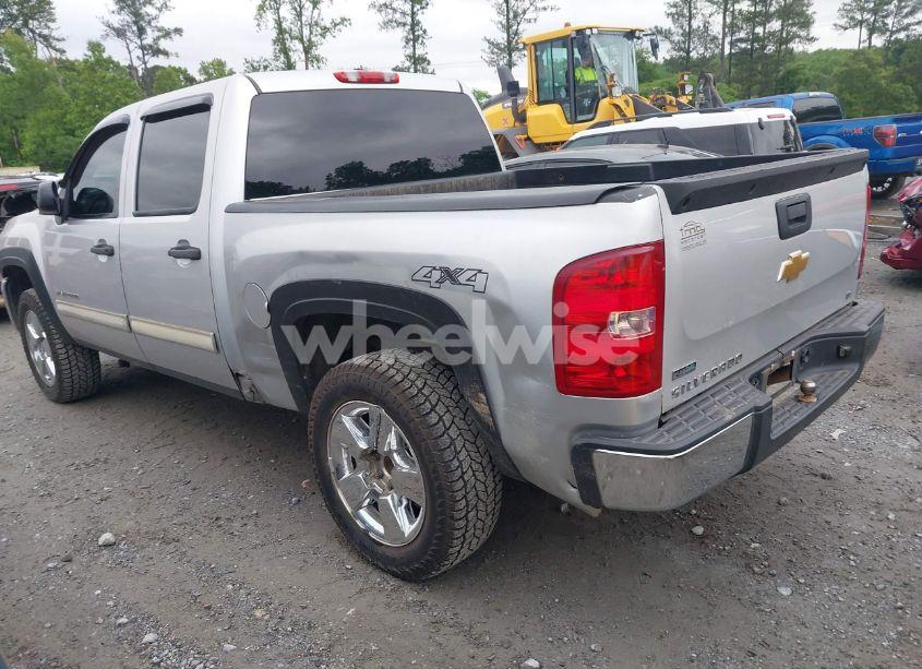 Photo 3 of 2010 Chevrolet Silverado 1500 LT (VIN 3GCRKSEA2AG130907)