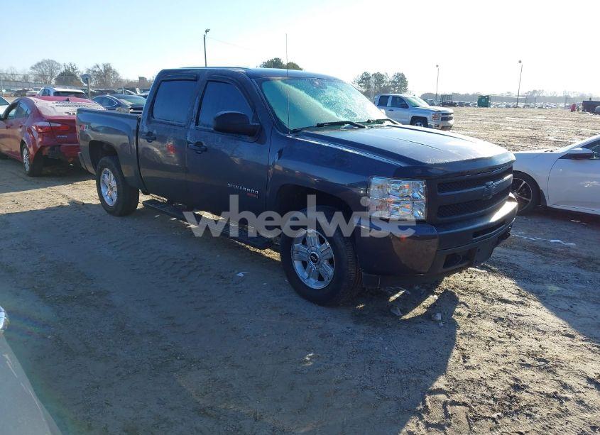 2010 Chevrolet Silverado 1500 LT (VIN 3GCRKSEA6AG173307) main photo
