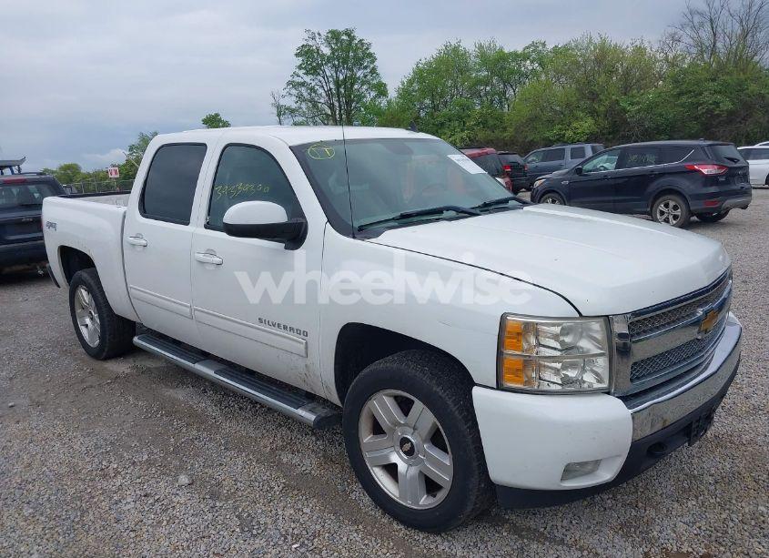 2010 Chevrolet Silverado 1500 LTZ (VIN 3GCRKTE21AG196394) main photo