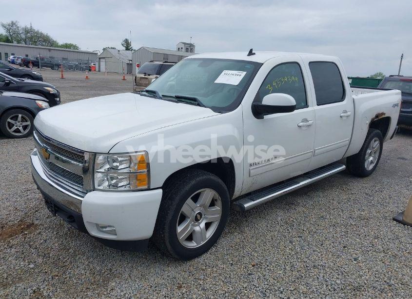 Photo 2 of 2010 Chevrolet Silverado 1500 LTZ (VIN 3GCRKTE21AG196394)
