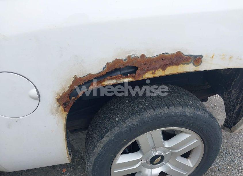 Photo 6 of 2010 Chevrolet Silverado 1500 LTZ (VIN 3GCRKTE21AG196394)