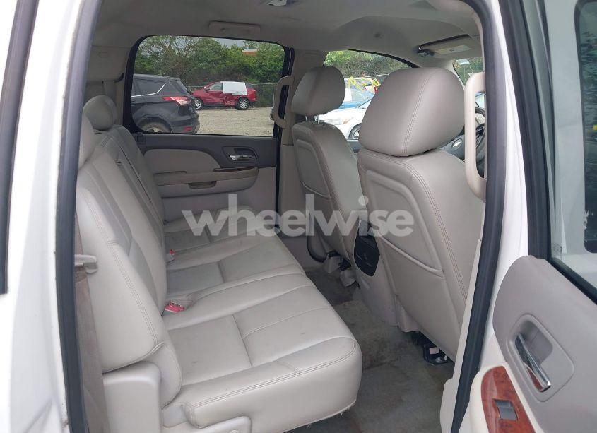 Photo 8 of 2010 Chevrolet Silverado 1500 LTZ (VIN 3GCRKTE21AG196394)