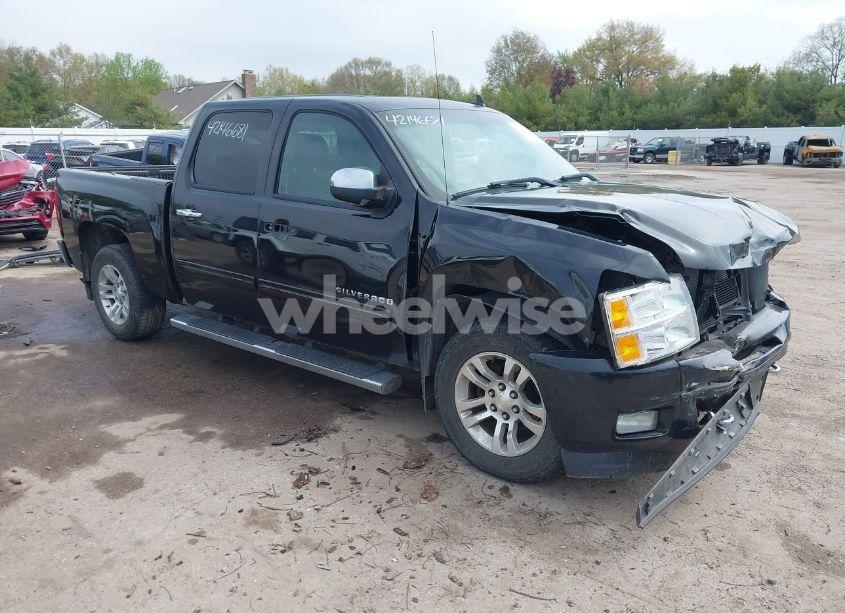 2010 Chevrolet Silverado 1500 LTZ (VIN 3GCRKTE30AG215302) main photo