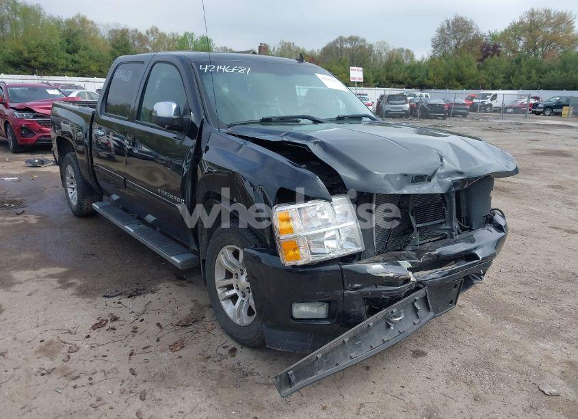 Photo 6 of 2010 Chevrolet Silverado 1500 LTZ (VIN 3GCRKTE30AG215302)