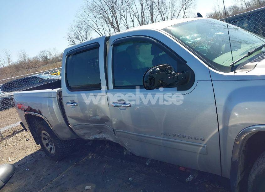 Photo 13 of 2010 Chevrolet Silverado 1500 LTZ (VIN 3GCRKTE32AG104122)