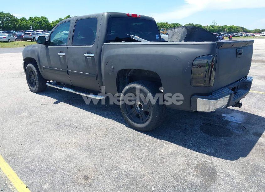 Photo 3 of 2010 Chevrolet Silverado 1500 LTZ (VIN 3GCRKTE32AG271127)