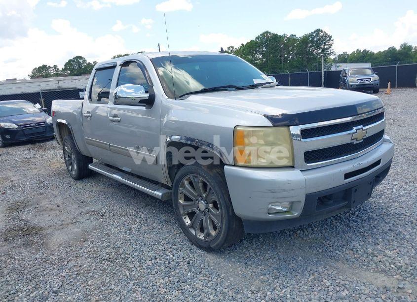 2010 Chevrolet Silverado 1500 LTZ (VIN 3GCRKTE37AG294399) main photo