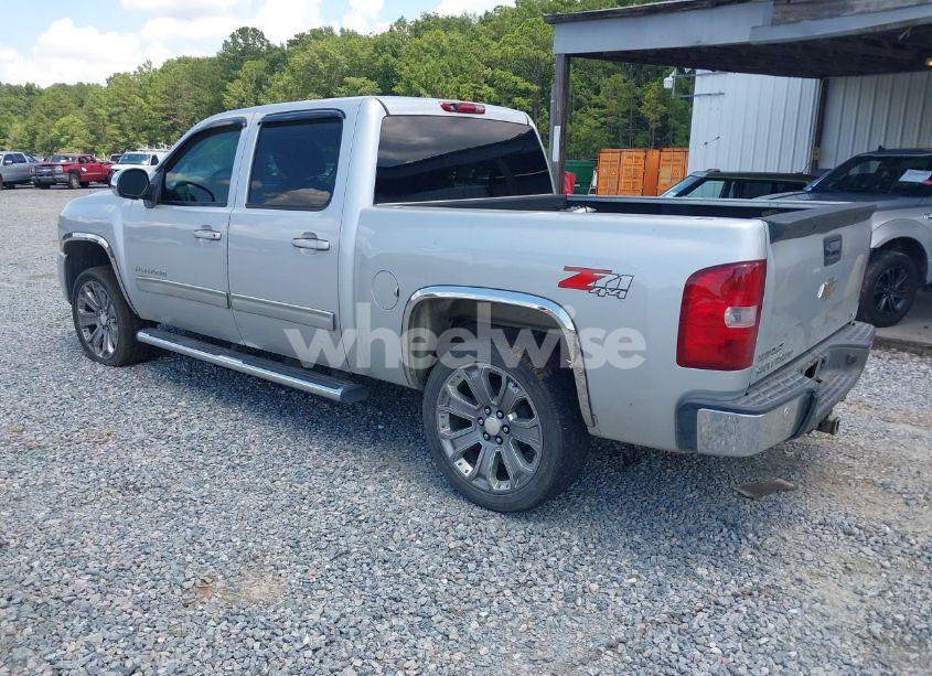 Photo 3 of 2010 Chevrolet Silverado 1500 LTZ (VIN 3GCRKTE37AG294399)