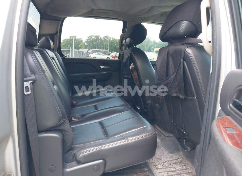 Photo 8 of 2010 Chevrolet Silverado 1500 LTZ (VIN 3GCRKTE37AG294399)