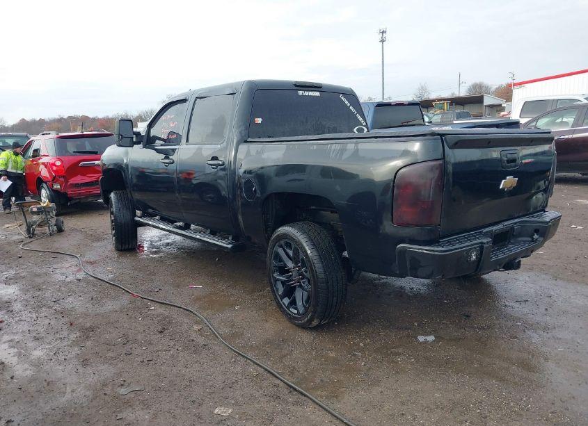 Photo 3 of 2010 Chevrolet Silverado 1500 LTZ (VIN 3GCRKTE38AG141255)