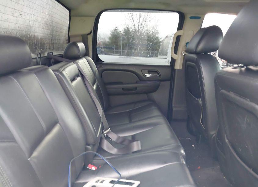 Photo 8 of 2010 Chevrolet Silverado 1500 LTZ (VIN 3GCRKTE38AG141255)