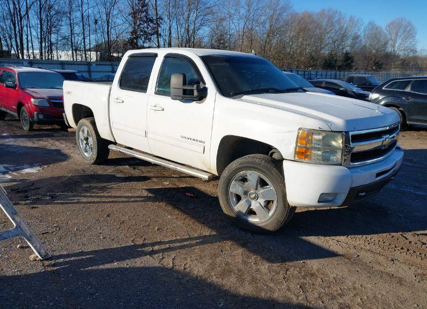 2010 Chevrolet Silverado 1500 LTZ (VIN 3GCRKTE39AG107177) main photo