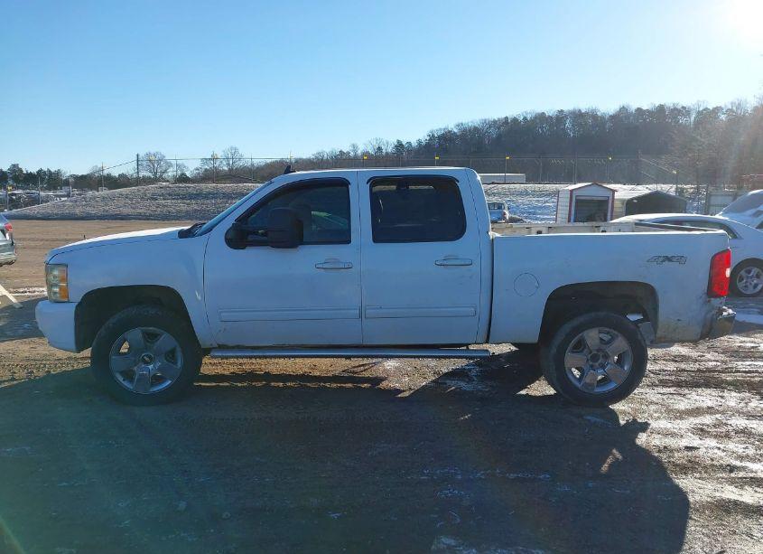 Photo 14 of 2010 Chevrolet Silverado 1500 LTZ (VIN 3GCRKTE39AG107177)