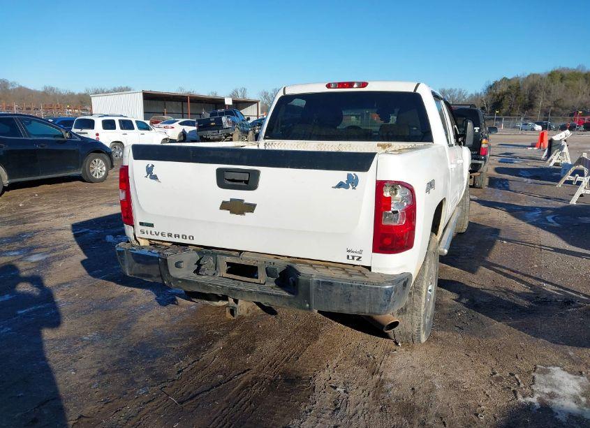 Photo 6 of 2010 Chevrolet Silverado 1500 LTZ (VIN 3GCRKTE39AG107177)