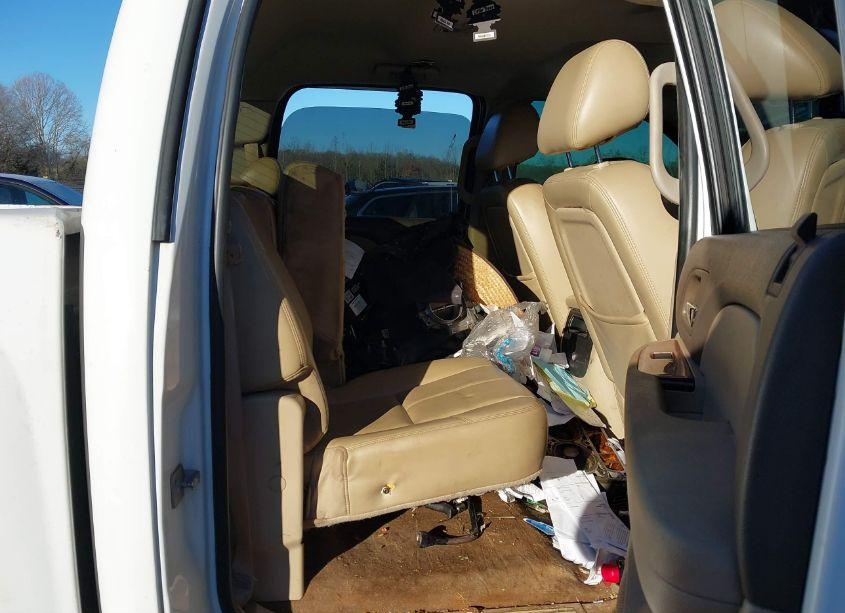 Photo 8 of 2010 Chevrolet Silverado 1500 LTZ (VIN 3GCRKTE39AG107177)