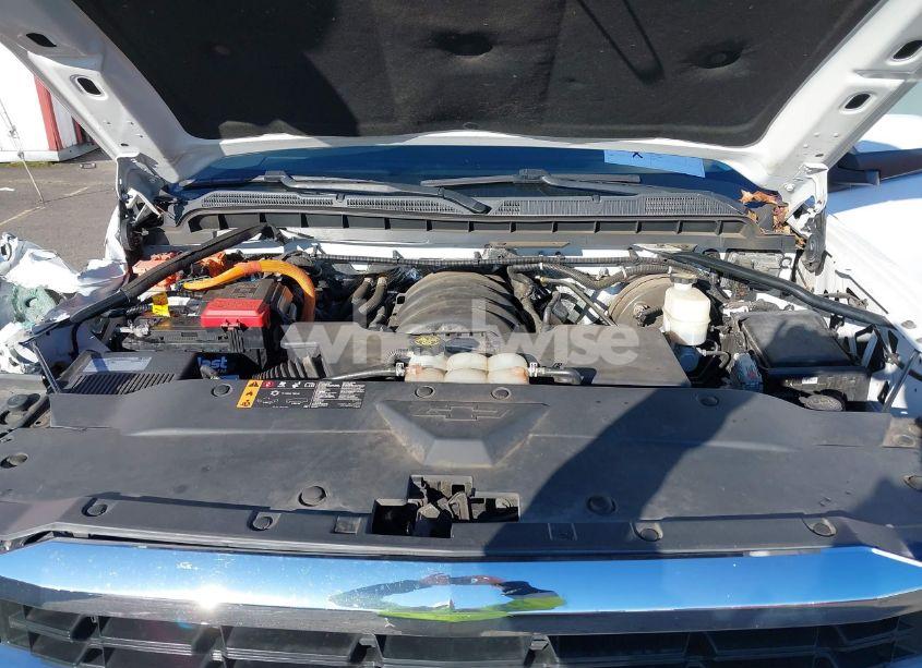 Photo 10 of 2018 Chevrolet Silverado 1500 1LT (VIN 3GCUCRER6JG239392)