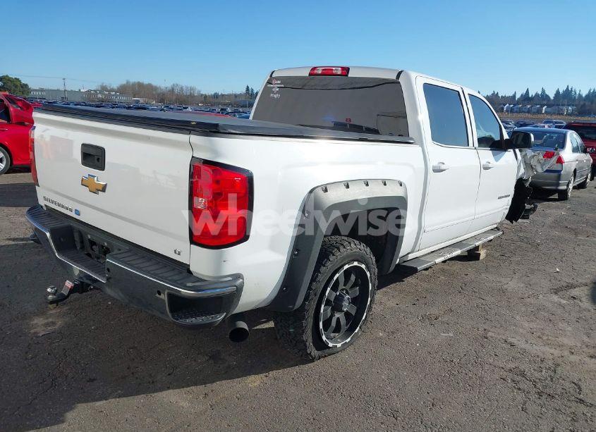 Photo 4 of 2018 Chevrolet Silverado 1500 1LT (VIN 3GCUCRER6JG239392)