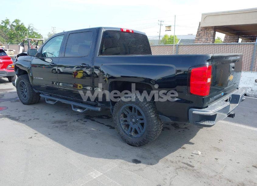 Photo 3 of 2018 Chevrolet Silverado 1500 1LT (VIN 3GCUCRER8JG424298)