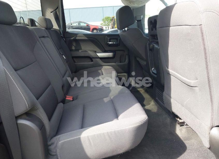 Photo 8 of 2018 Chevrolet Silverado 1500 1LT (VIN 3GCUCRER8JG424298)