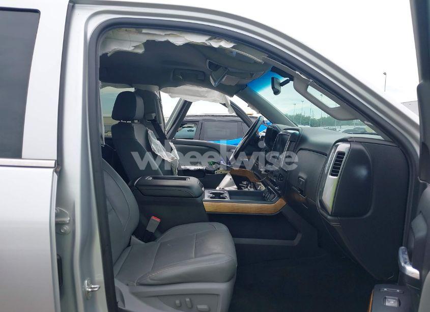 Photo 5 of 2018 Chevrolet Silverado 1500 1LZ (VIN 3GCUCSEC4JG183777)