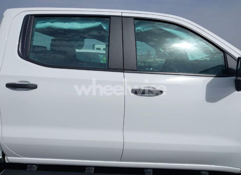 Photo 13 of 2024 Chevrolet Silverado 1500 4WD STANDARD BED WT (VIN 3GCUDAED3RG454730)