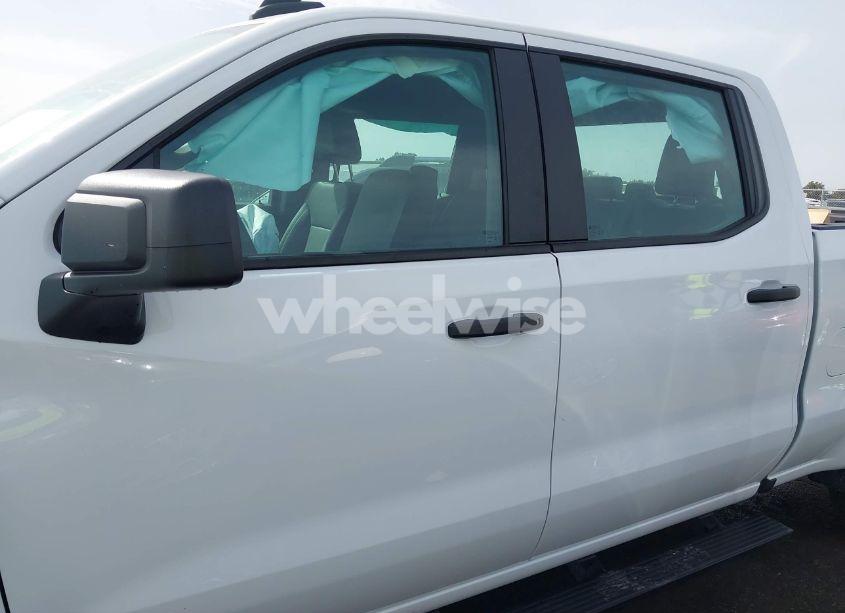 Photo 14 of 2024 Chevrolet Silverado 1500 4WD STANDARD BED WT (VIN 3GCUDAED3RG454730)