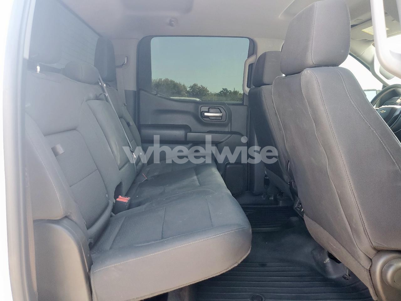 Photo 10 of 2024 CHEVROLET SILVERADO K1500 (VIN 3GCUDAED5RG170225)