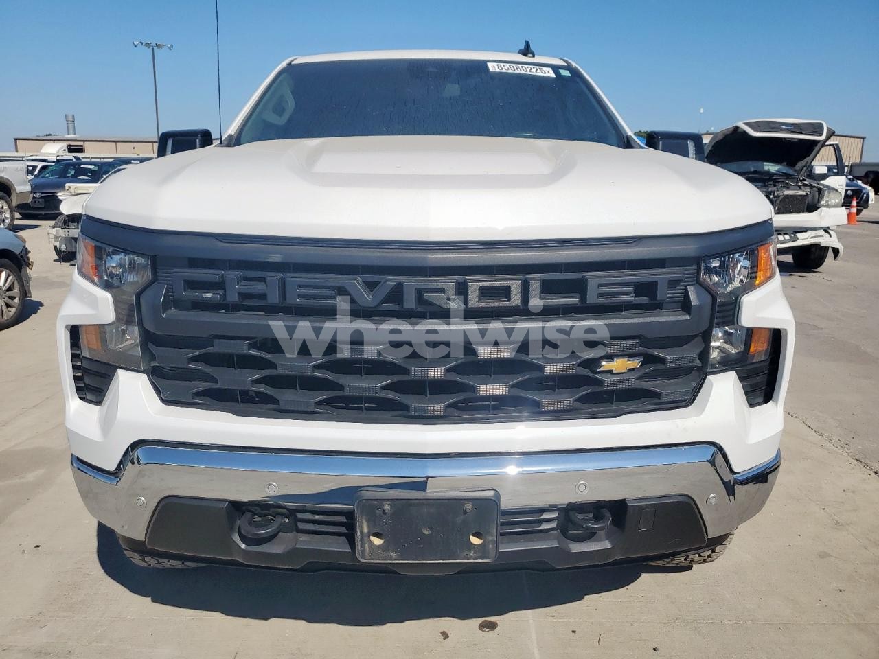 Photo 5 of 2024 CHEVROLET SILVERADO K1500 (VIN 3GCUDAED5RG170225)