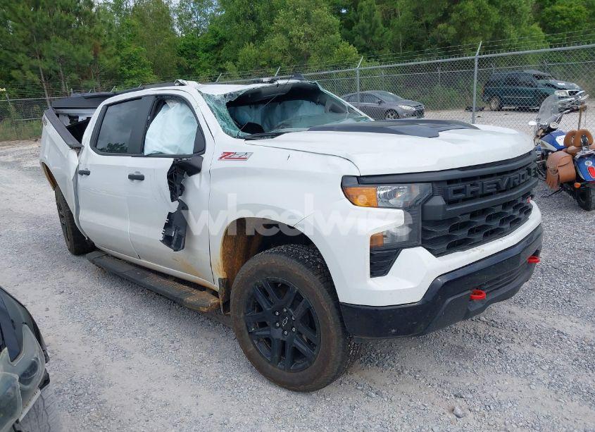 2024 Chevrolet Silverado 1500 (VIN 3GCUDCED6RG207052) main photo