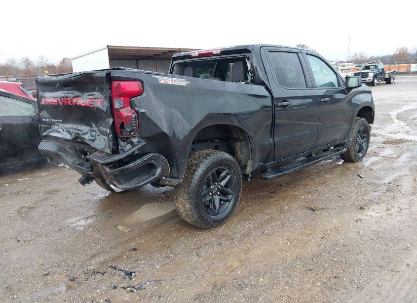 Photo 4 of 2024 Chevrolet Silverado 1500 4WD SHORT BED CUSTOM TRAIL BOSS (VIN 3GCUDCED6RG423189)