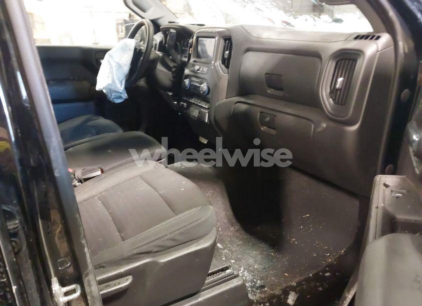 Photo 5 of 2024 Chevrolet Silverado 1500 4WD SHORT BED CUSTOM TRAIL BOSS (VIN 3GCUDCEDXRG122943)