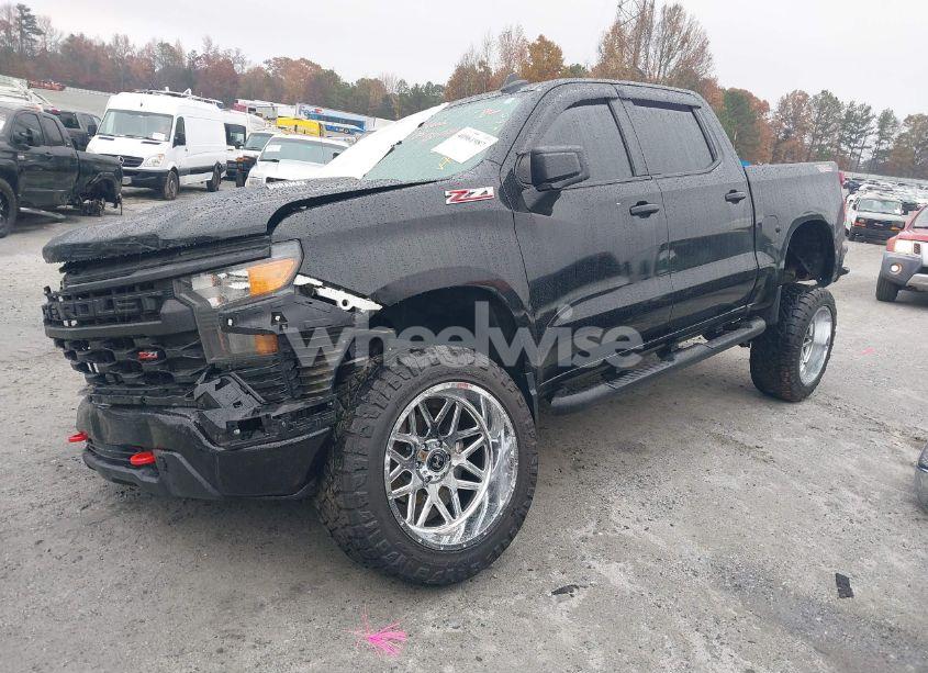 Photo 2 of 2022 Chevrolet Silverado 1500 4WD SHORT BED CUSTOM TRAIL BOSS (VIN 3GCUDCET3NG657260)
