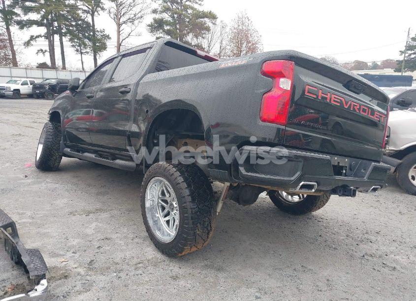 Photo 3 of 2022 Chevrolet Silverado 1500 4WD SHORT BED CUSTOM TRAIL BOSS (VIN 3GCUDCET3NG657260)