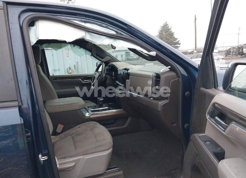 Photo 5 of 2023 Chevrolet Silverado 1500 4WD STANDARD BED LT (VIN 3GCUDDE82PG127897)