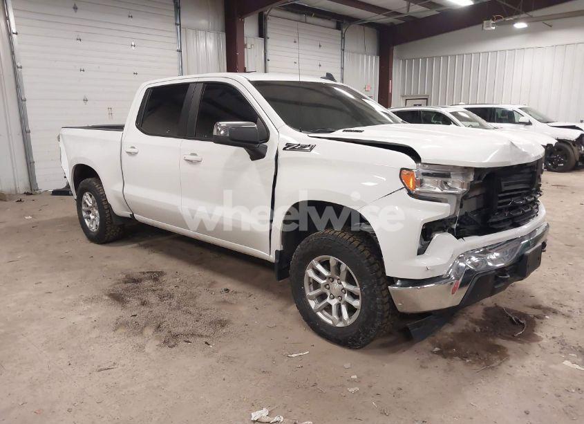 2023 Chevrolet Silverado 1500 4WD STANDARD BED LT (VIN 3GCUDDE85PG128770) main photo