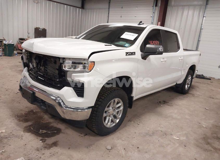 Photo 2 of 2023 Chevrolet Silverado 1500 4WD STANDARD BED LT (VIN 3GCUDDE85PG128770)