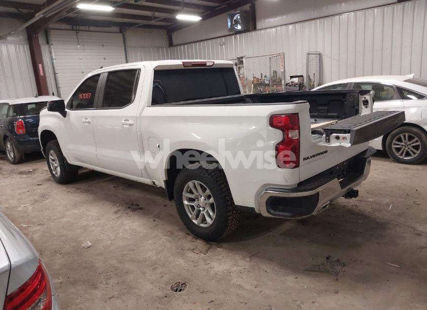 Photo 3 of 2023 Chevrolet Silverado 1500 4WD STANDARD BED LT (VIN 3GCUDDE85PG128770)