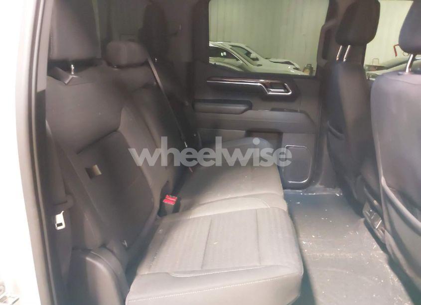 Photo 8 of 2023 Chevrolet Silverado 1500 4WD STANDARD BED LT (VIN 3GCUDDE85PG128770)