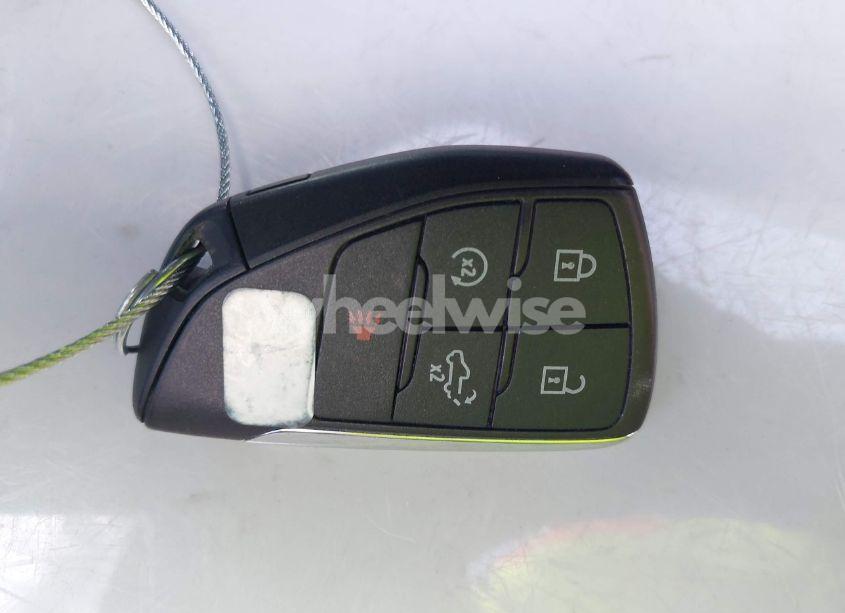 Photo 11 of 2024 Chevrolet Silverado 1500 4WD SHORT BED LT (VIN 3GCUDDE87RG234561)