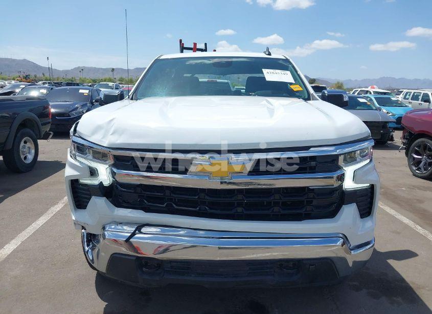 Photo 12 of 2024 Chevrolet Silverado 1500 4WD SHORT BED LT (VIN 3GCUDDE87RG234561)