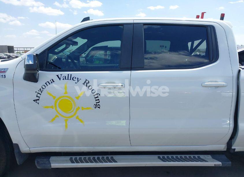 Photo 14 of 2024 Chevrolet Silverado 1500 4WD SHORT BED LT (VIN 3GCUDDE87RG234561)