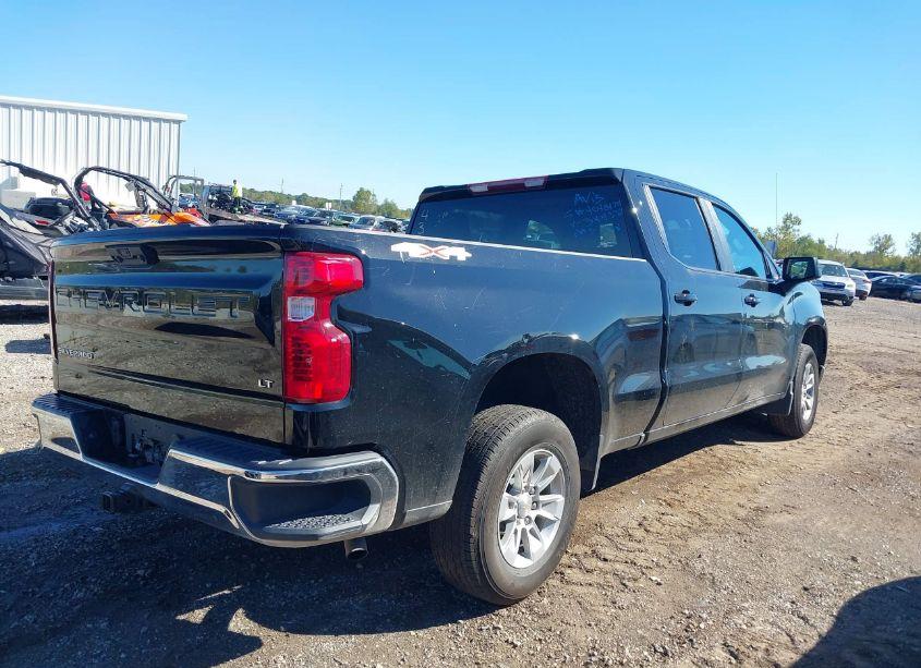 Photo 4 of 2023 Chevrolet Silverado 1500 4WD STANDARD BED LT (VIN 3GCUDDED2PG344332)