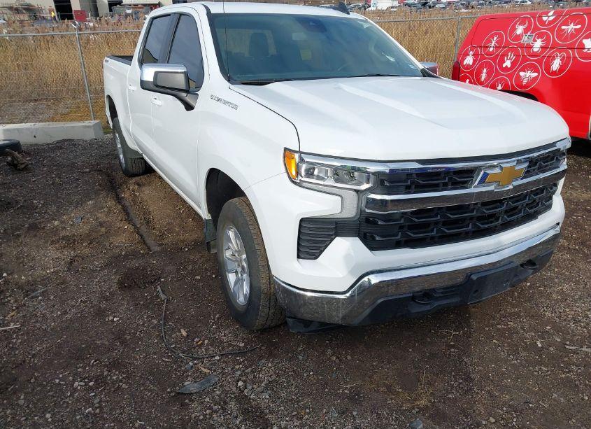 2023 Chevrolet Silverado 1500 4WD STANDARD BED LT (VIN 3GCUDDED4PG348642) main photo